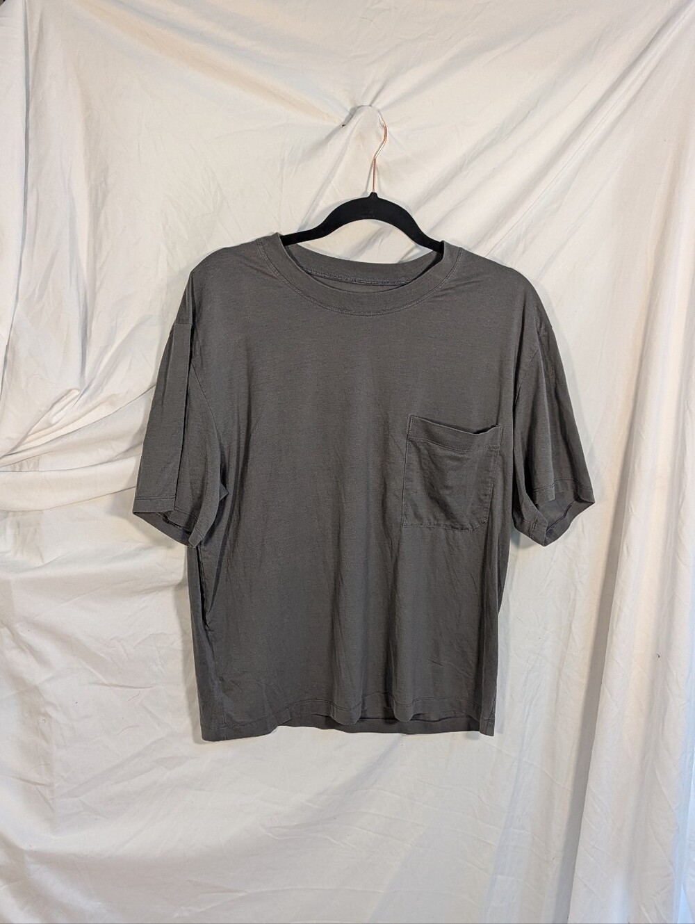 lululemon athletica Short Sleeve Pocket Tee - Charcoal Gray